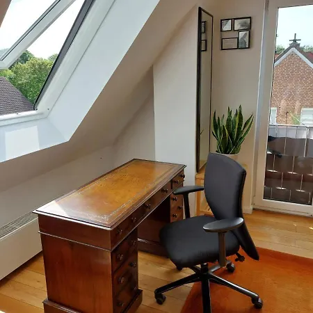 Apartment Dachwohnung Naehe Clemenshospital