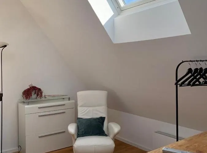 Apartment Dachwohnung Naehe Clemenshospital