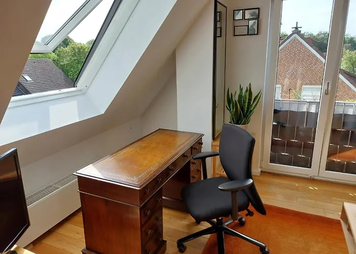 Apartment Dachwohnung Naehe Clemenshospital