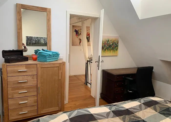 Apartment Dachwohnung Naehe Clemenshospital